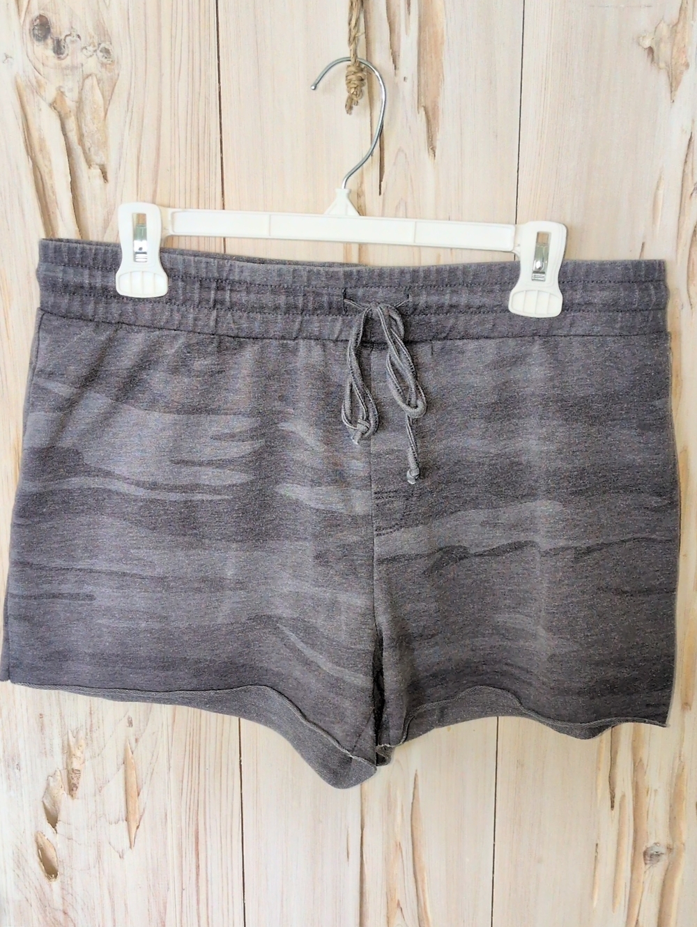 Z Supply Dark 💙 🩶 Camo Shorts Raw Cut hem